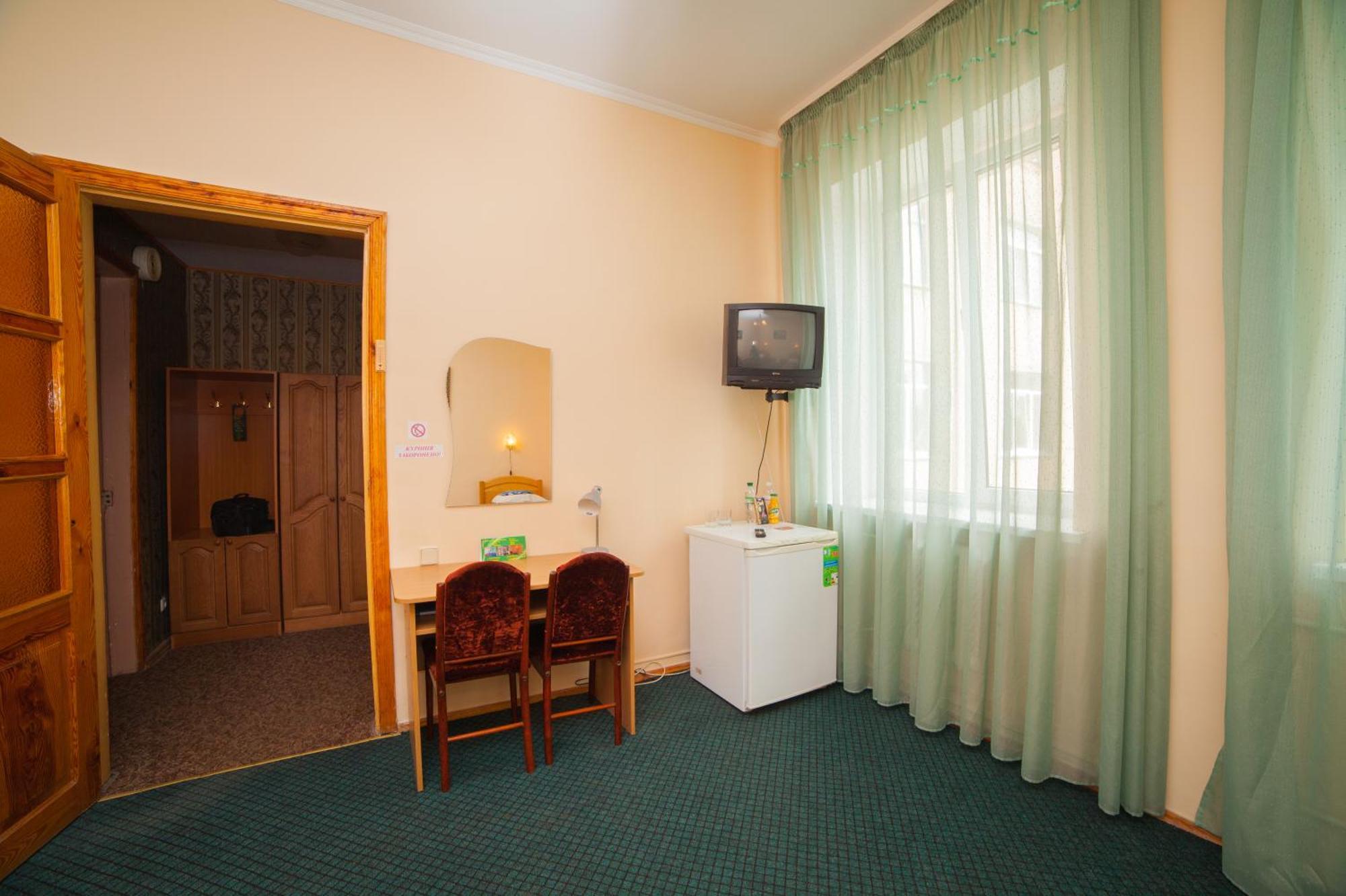 Hotel Vinnytsia Sawoy Экстерьер фото