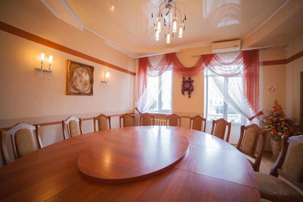 Hotel Vinnytsia Sawoy Экстерьер фото